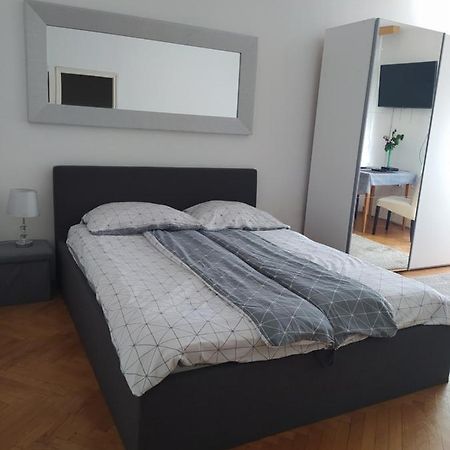 Ferienwohnung Dom Ter Apartman Szegedin Exterior foto