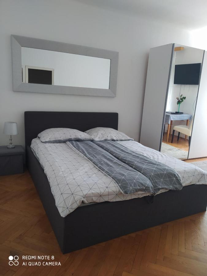 Ferienwohnung Dom Ter Apartman Szegedin Exterior foto